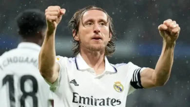 لوكا مودريتش يجدد عقده مع ريال مدريد حتي 2025
