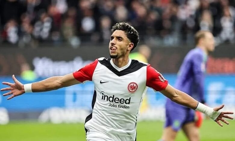 عمر مرموش في مباراة فرانكفورت وفرايبورج