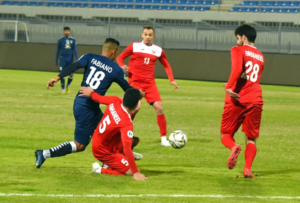 مباراة الفحيحيل واليرموك اليوم.. هل ينجح الفحيحيل في استعادة توازنه؟