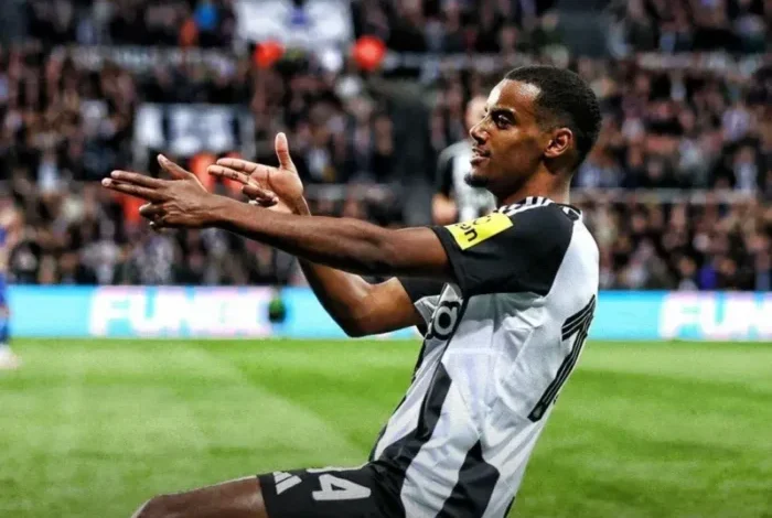 نيوكاسل يونايتد يتفوق على آرسنال بثنائية نظيفة في ذهاب نصف نهائي كأس الرابطة الإنجليزية