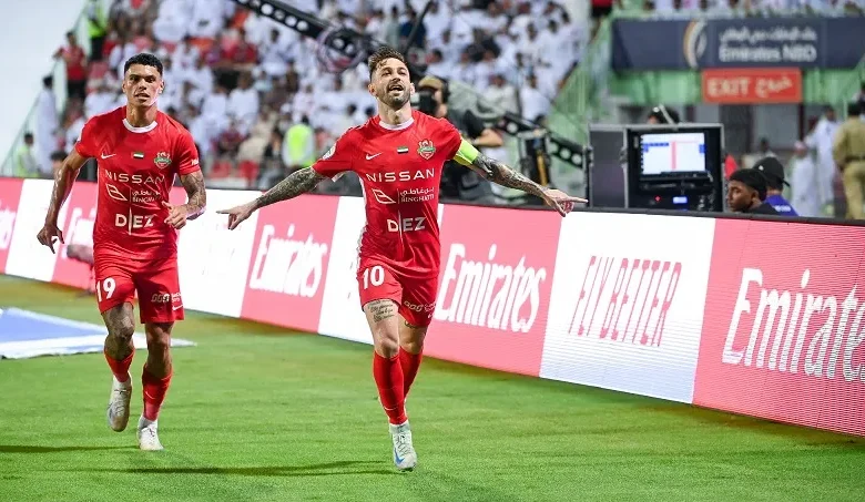 شباب الأهلي يواجه دبا الحصن من أجل انتزاع الصدارة في الدوري الإماراتي