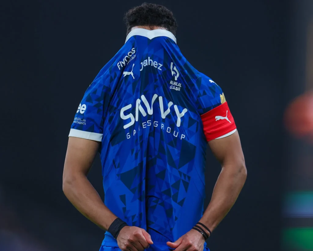 تألق في صناعة الفرص وتسجيل الأهداف.. لاعب الهلال يتوج بلقب رجل المباراة