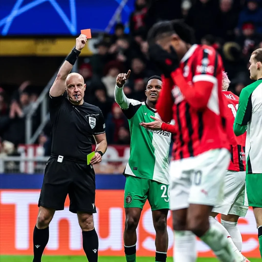 كارثة في سان سيرو.. ميلان يسقط في فخ فينورد ويودع دوري الأبطال