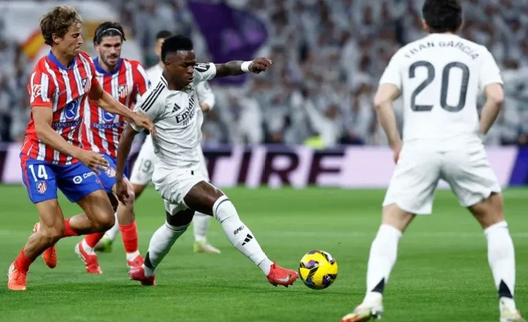 ريال مدريد يتعثر أمام أتلتيكو في ديربي ناري ويترك الباب مفتوحًا لبرشلونة