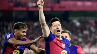 برشلونة يكتسح إشبيلية 4-1 ويواصل ملاحقة الصدارة في الدوري الإسباني