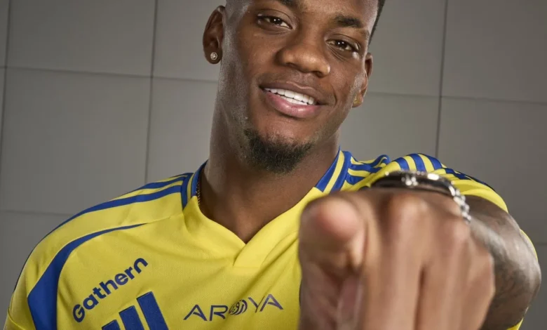 دوران لاعب النصر