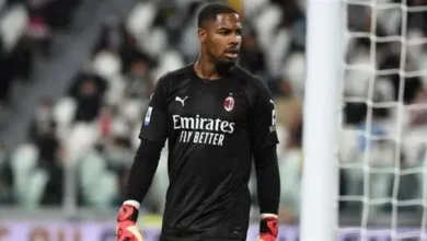 تقارير: ميلان يفتح الباب أمام رحيل الحارس مايك ماينان وسط صراع إنجليزي محتدم