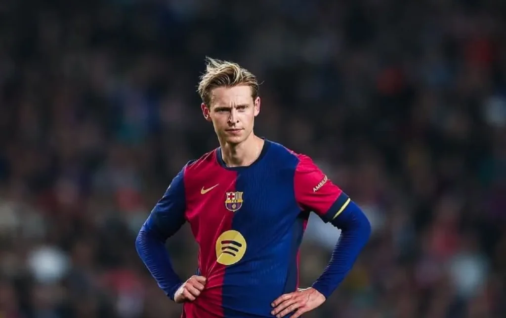 برشلونة يرفض إغراءات تشيلسي وليفربول من أجل فرينكي دي يونغ