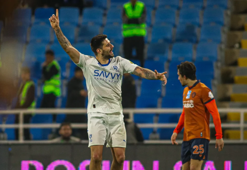 ملخص فوز الهلال على الفيحاء.. انتصار مستحق يبقي الزعيم في سباق القمة!