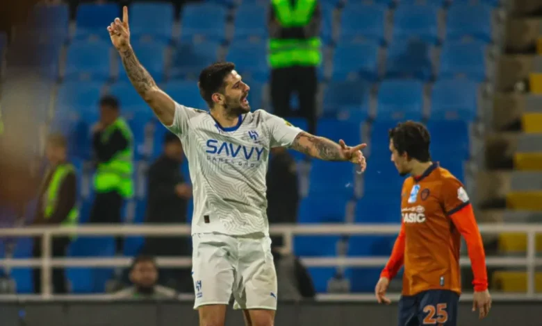 ملخص فوز الهلال على الفيحاء.. انتصار مستحق يبقي الزعيم في سباق القمة!