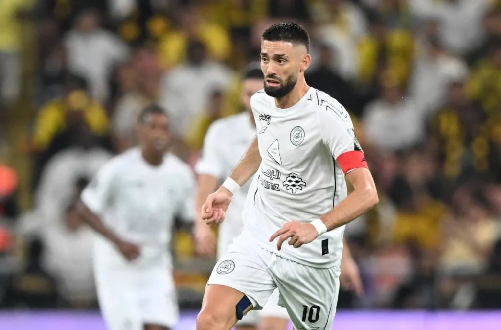 الوحدة يلتقي الشباب في مباراة الجولة 26 من الدوري السعودي