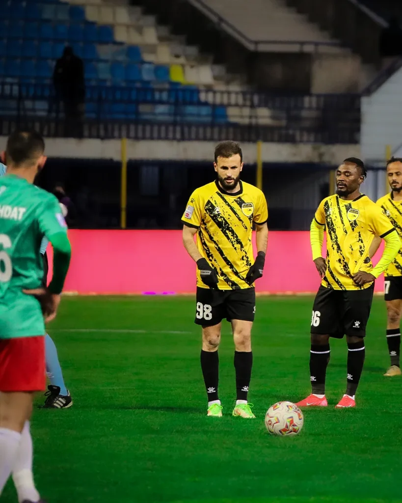 مباراة الحسين إربد ضد شباب العقبة اليوم صراع اللقب في الدوري الأردني