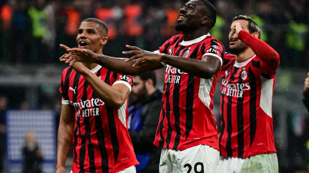 ميلان يحجز بطاقة النهائي بعد فوز تاريخي على إنتر في نصف نهائي كأس إيطاليا