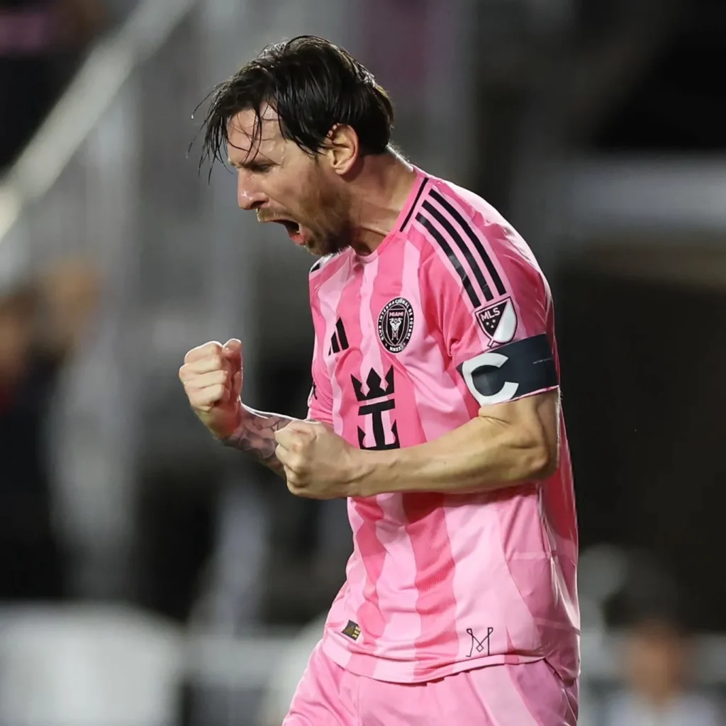 ميسي يُنقذ إنتر ميامي من الخسارة أمام تورونتو في الدوري الأمريكي