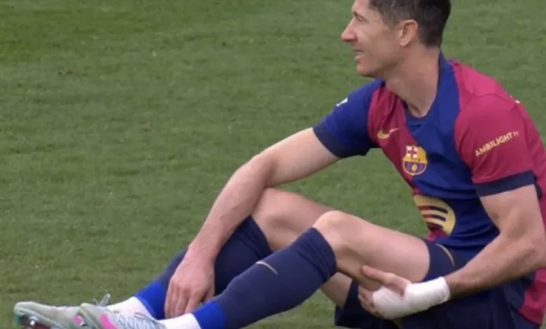 إصابة ليفاندوفسكي تصدم برشلونة قبل نهائي كأس الملك وموقعة دوري الأبطال!