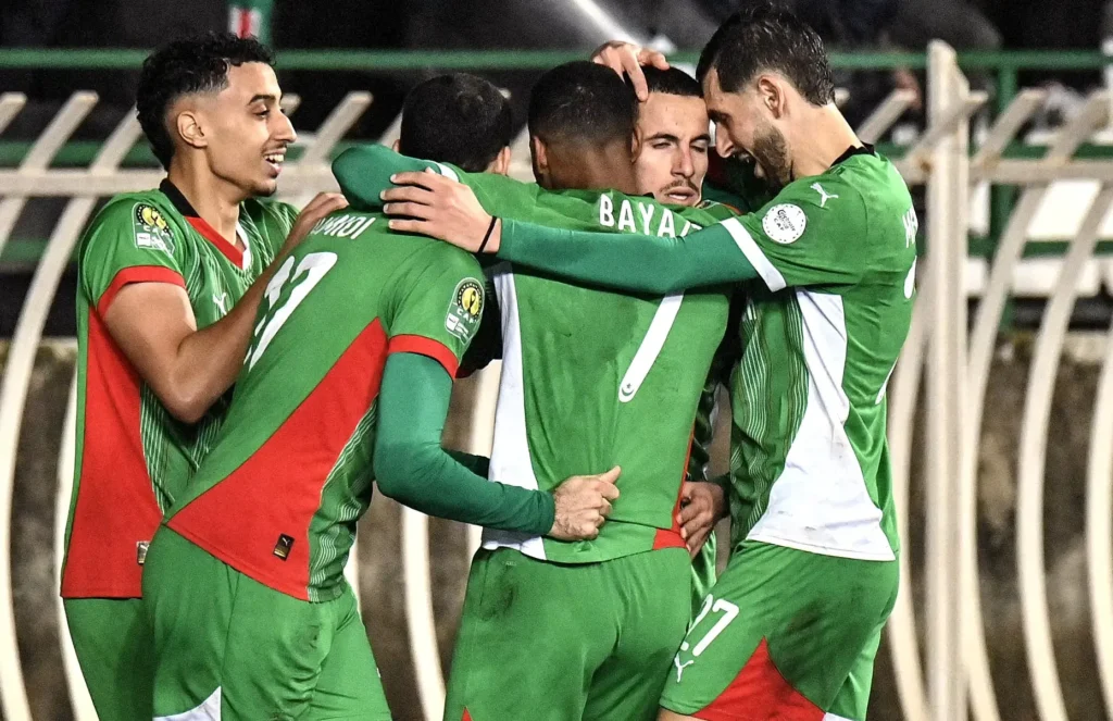 akram bouras of mc alger celebra مباراة مولودية الجزائر ضد أورلاندو بيراتس في ربع نهائي دوري أبطال إفريقيا 2025