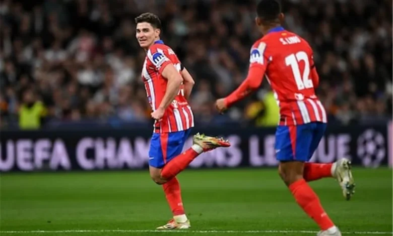 أتلتيكو مدريد ضد إشبيلية في مباراة حاسمة بالجولة 30 من الدوري الإسباني