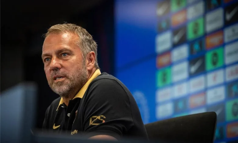 هانزي فليك يكشف تفاصيل حواره مع كارلو أنشيلوتي بعد تتويج برشلونة بكأس ملك إسبانيا