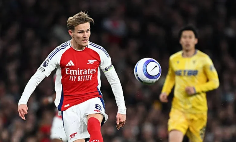 تعادل أرسنال وكريستال بالاس يؤجل حسم لقب الدوري الإنجليزي لصالح ليفربول