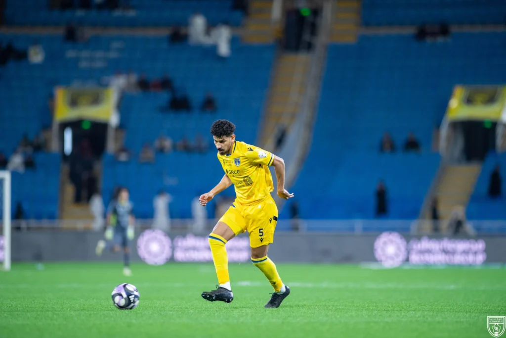 نادي التعاون ضد الشارقة اليوم