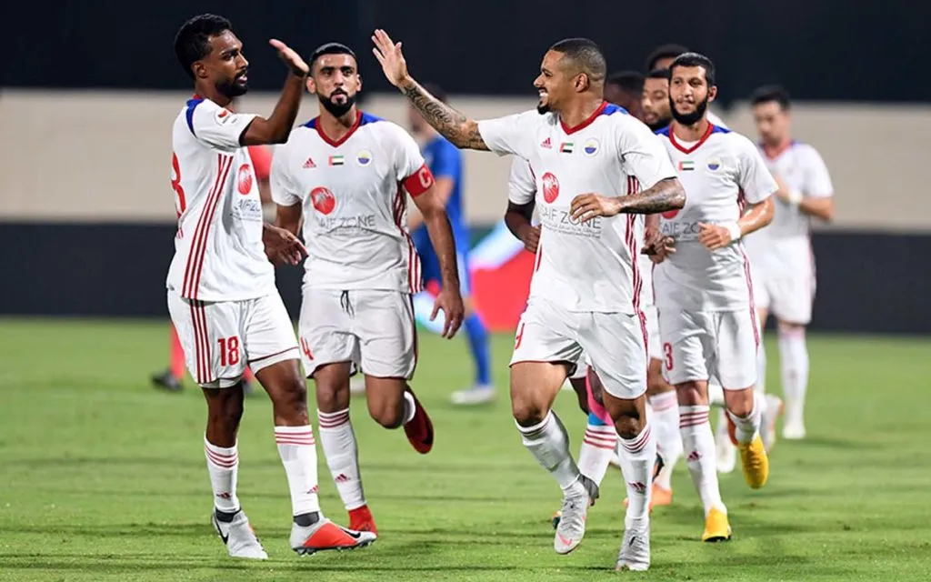 الشارقة يستضيف بني ياس في مباراة مؤجلة بالجولة 20 من دوري أدنوك للمحترفين