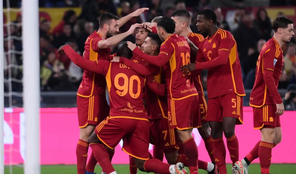 صدام قوي بين روما وفيورنتينا في سباق المقاعد الأوروبية الدوري الإيطالي