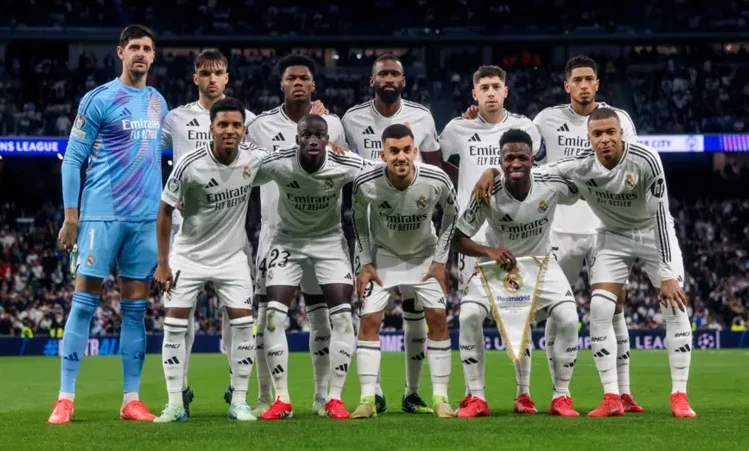 ريال مدريد يتحرك بذكاء لحسم صفقة الظهير الأيسر.. بالتعاون مع مانشستر يونايتد