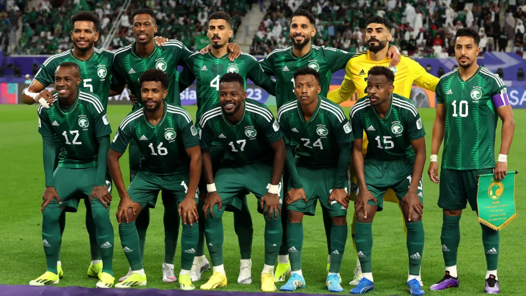 رينارد يكشف عن قائمة "الأخضر" لمواجهتي البحرين وأستراليا في تصفيات كأس العالم 2026