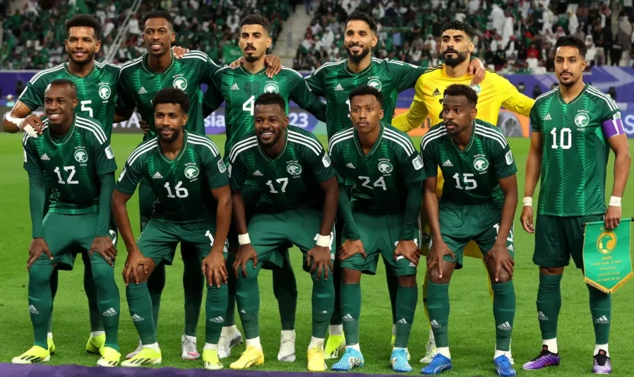 رينارد يكشف عن قائمة "الأخضر" لمواجهتي البحرين وأستراليا في تصفيات كأس العالم 2026