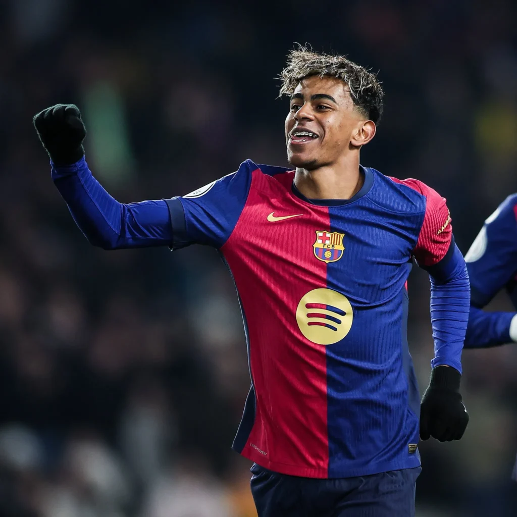 لامين يامال من مباراة برشلونة وفياريال اليوم احتفالية التتويج بالدوري الإسباني