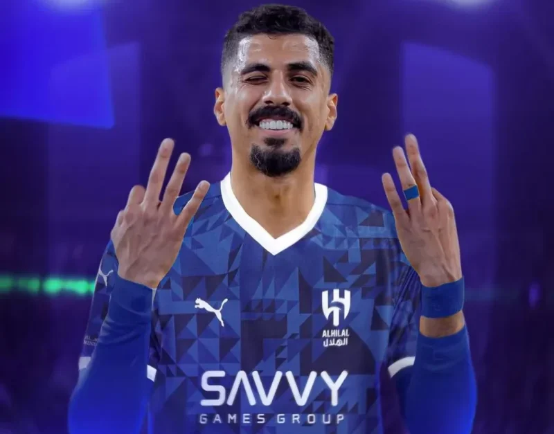 لاجامي يفضح النصر .. الهلال يعامل نجومه باحترام