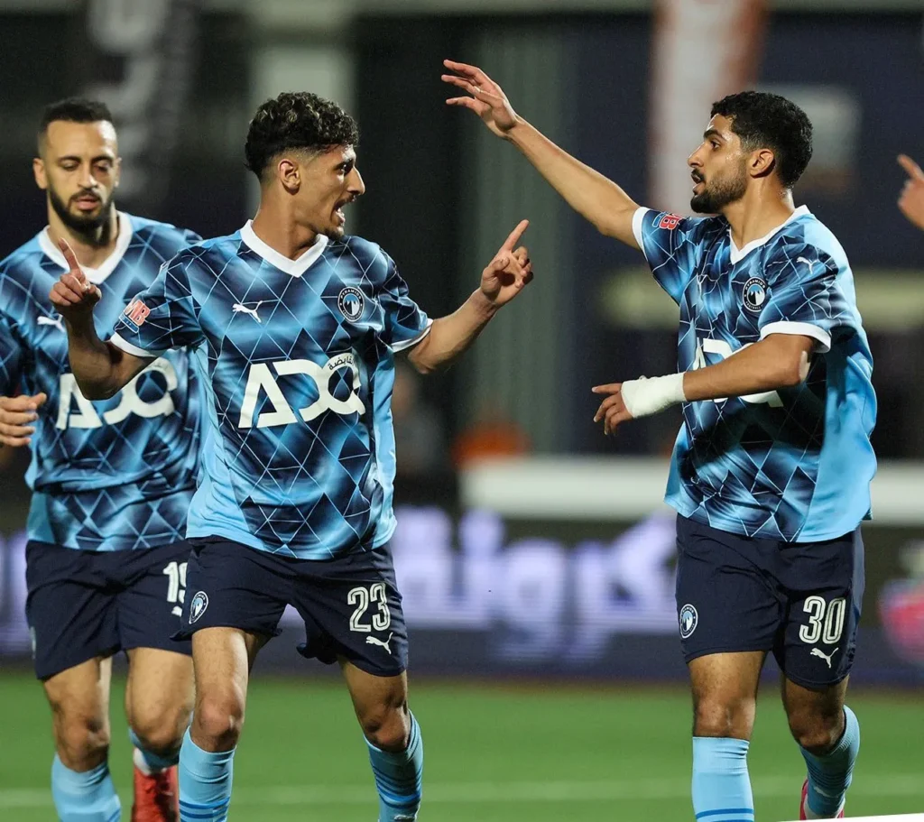ضربة قاضية.. بيراميدز يغتال حلم الزمالك في الأبطال بهدف مبكر!