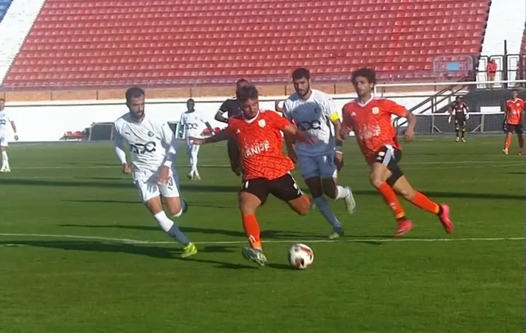 فاركو يُسقط بيراميدز بثلاثية مثيرة في الدوري المصري ويشعل الصراع على الصدارة