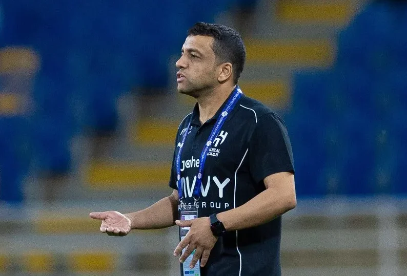الحربي يفتح النار على الهلال رغم الفوز الكبير علي الرائد