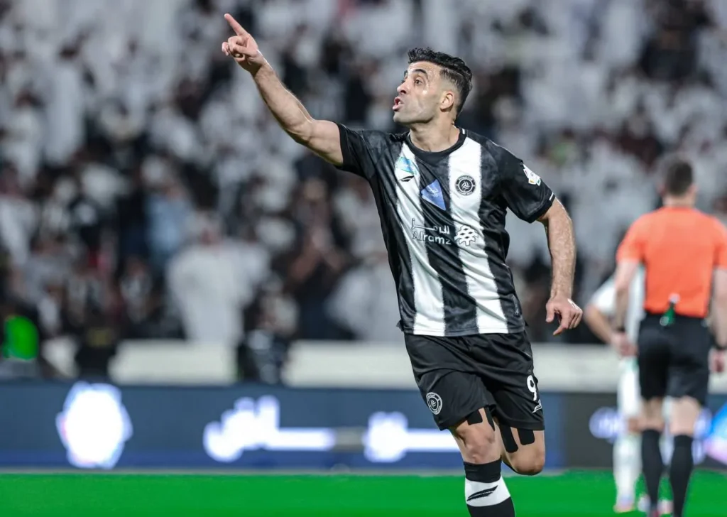 ملخص تعثر الأهلي ضد الشباب بثلاثية مثيرة في الجولة 31 من الدوري السعودي