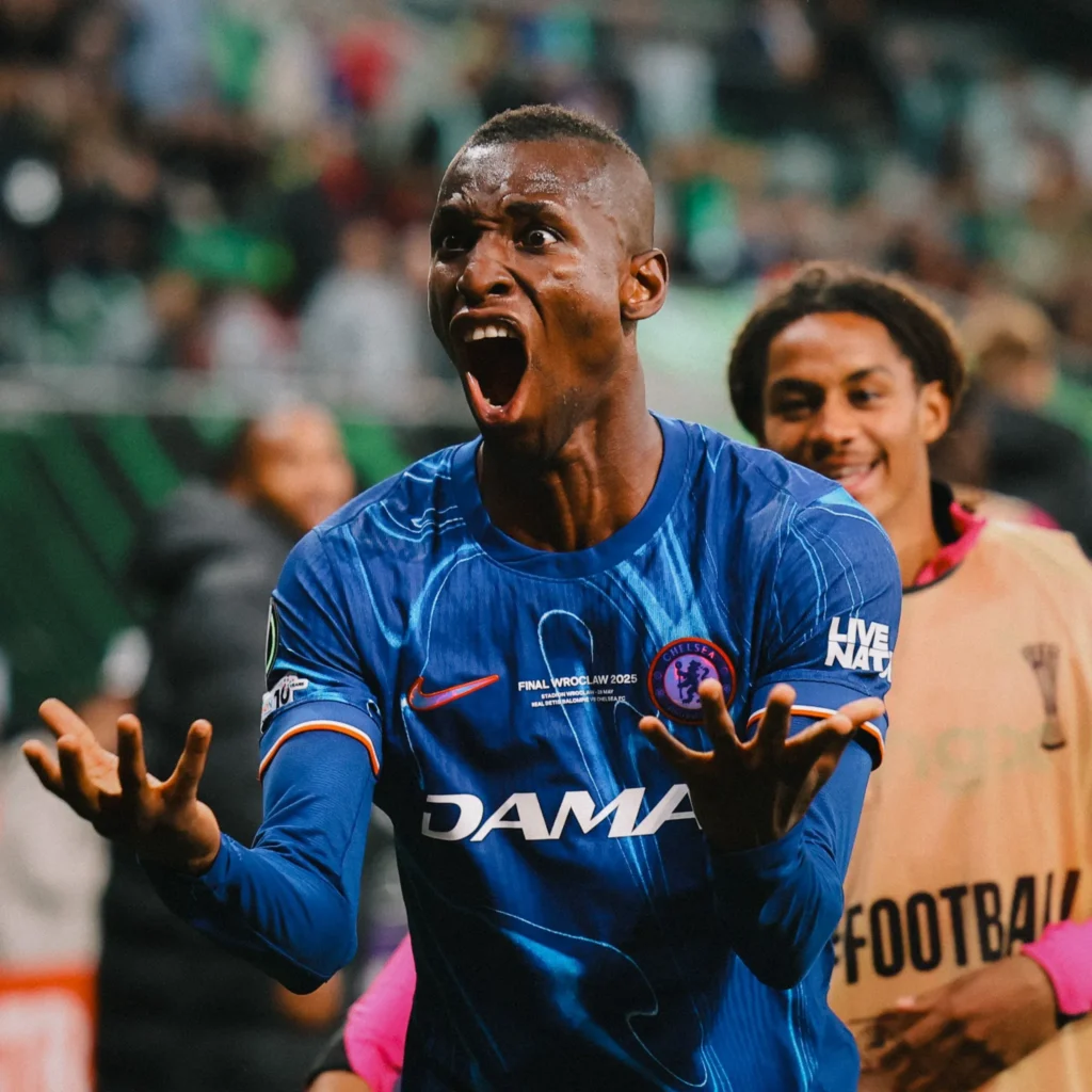 تشيلسي يُتوج بلقب دوري المؤتمر الأوروبي بعد فوز عريض على ريال بيتيس