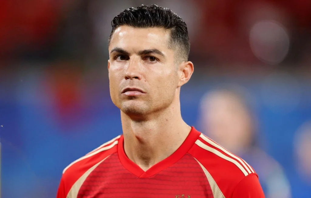 ed63200b e4f4 4cd3 95eb 01576f8e مفاجأة مدوية.. الأهلي المصري قد يتعاقد مع كريستيانو رونالدو !