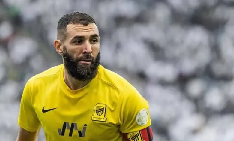 موقف كريم بنزيما للمشاركة مع الاتحاد لمواجهة ضمك بعد التعافي من الإصابة