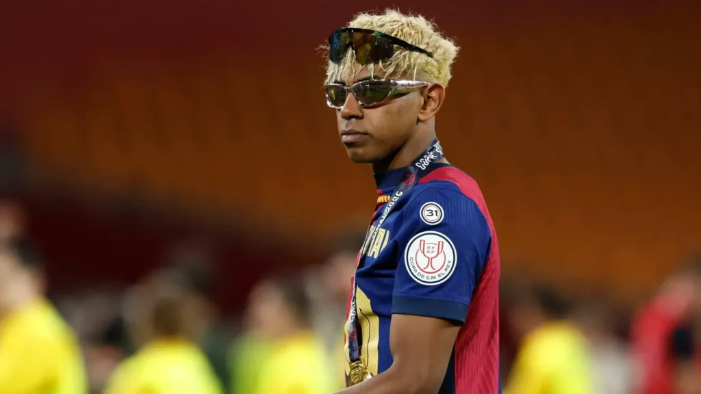 برشلونة يمنح لامين يامال راتبًا ضخمًا يثير الجدل في إسبانيا