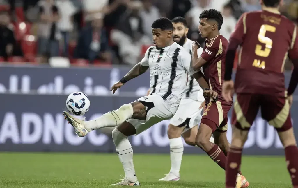 الوحدة ضد الجزيرة في مباراة الآمال الآسيوية في دوري أدنوك الإماراتي