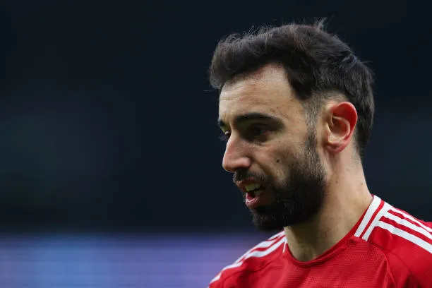 london england bruno fernandes o مانشستر يونايتد يواجه توتنهام اليوم في مباراة نهائي الدوري الأوروبي