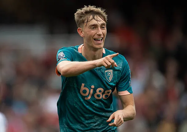 london england dean huijsen of a 1 صفقة جديدة تقترب.. هويسين على أعتاب الانتقال إلى ريال مدريد!