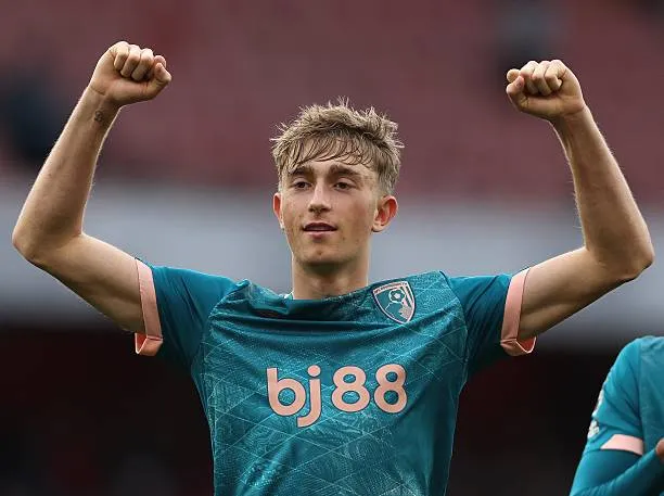 london england dean huijsen of a ريال مدريد ينافس كبار انجلترا على ضم هويسين ودفع الشرط الجزائي يُعقّد الصفقة!
