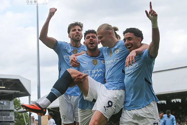 manchester citys erling haaland مانشستر سيتي يزاحم ليفربول ومانشستر يونايتد على صفقة الموسم!
