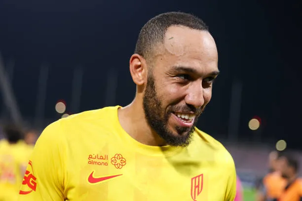 mecca saudi arabia pierre aubame رد فعل صادم من أوباميانغ بعد قبول احتجاج النصر ضد العروبة