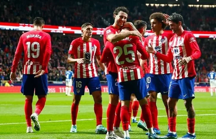 أتلتيكو مدريد يصطدم بطموحات أوساسونا في الليجا.. اختبار صعب قبل نهاية الموسم