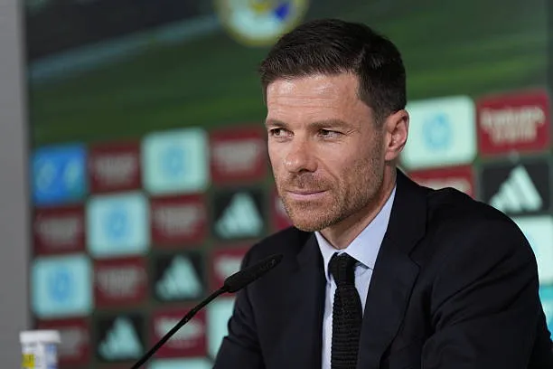 valdebebas spain xabi alonso att 1 تشابي ألونسو يبدأ ثورته داخل ريال مدريد بطرد أول نجم!
