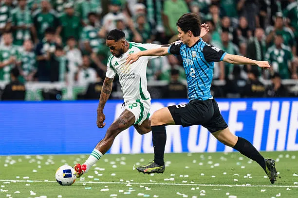 ايفان توني في لقطة من مباراة الأهلي السعودي ضد كاواساكي في نهائي دوري أبطال أسيا للنخبة
