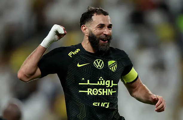 كريم بنزيما لاعب الإتحاد