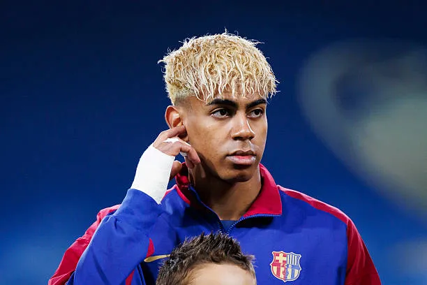 لامين ياما لاعب برشلونة رد مفاجئ من لامين يامال على هالاند بعد إشادة علنية!